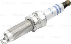 BOSCH 0 242 140 528 - Aizdedzes svece autospares.lv