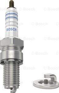 BOSCH 0 242 150 501 - Свеча зажигания www.autospares.lv