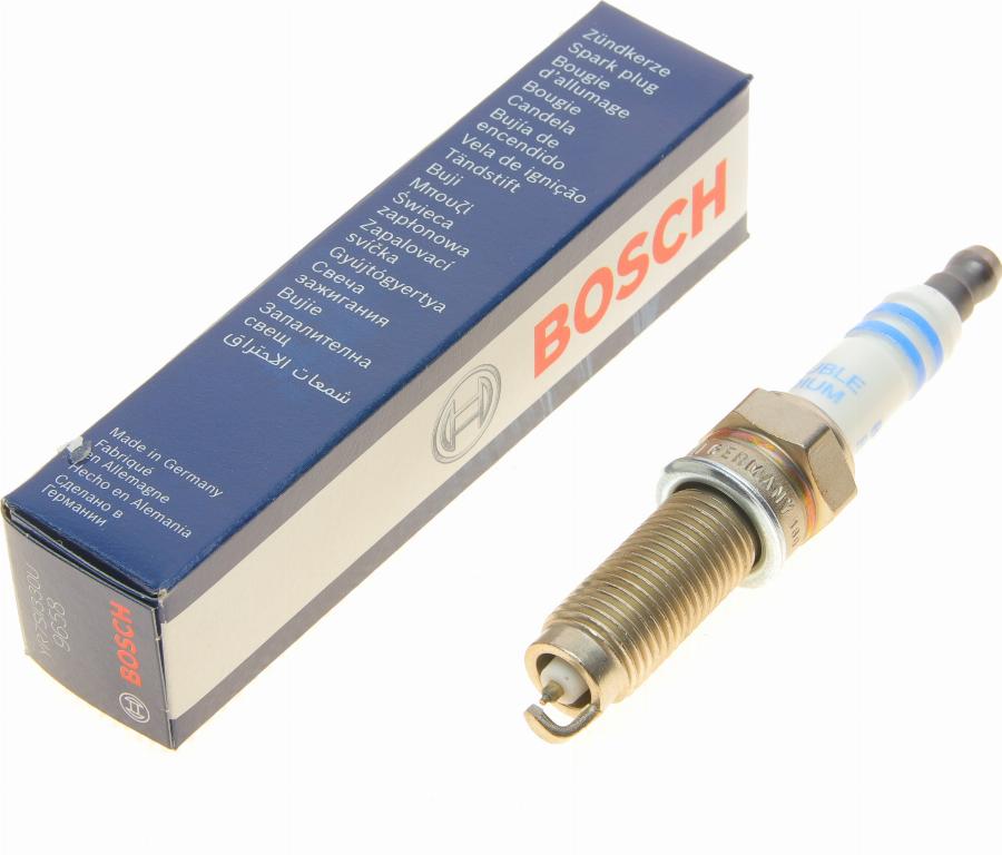 BOSCH 0 242 135 559 - Aizdedzes svece www.autospares.lv