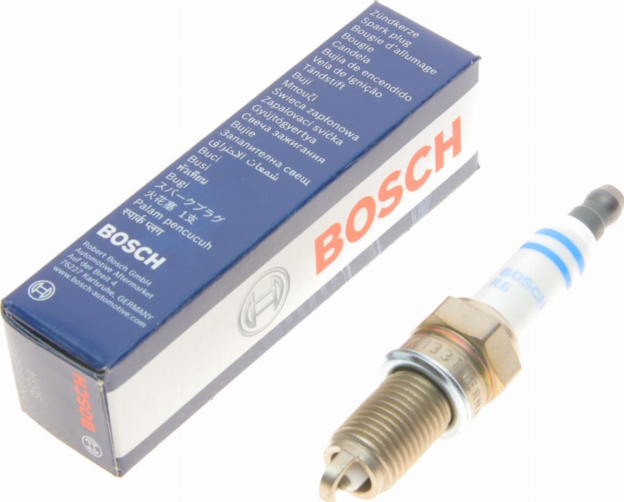 BOSCH 0 242 135 563 - Свеча зажигания www.autospares.lv