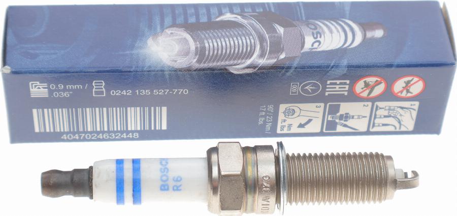 BOSCH 0 242 135 527 - Свеча зажигания www.autospares.lv