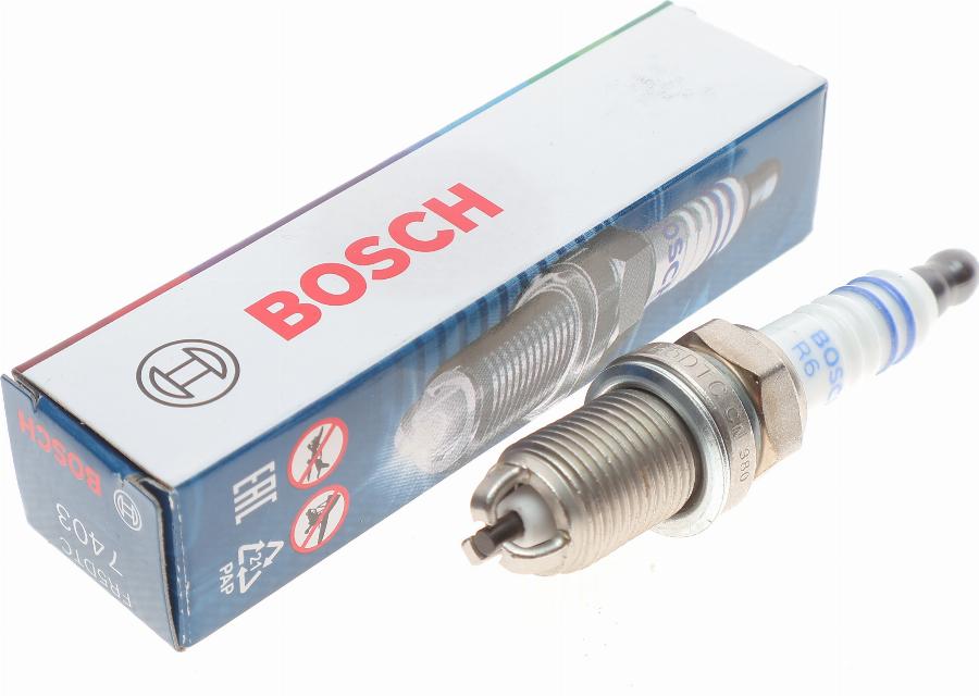 BOSCH 0 242 245 539 - Свеча зажигания www.autospares.lv