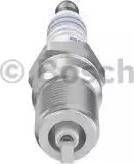 BOSCH 0 242 225 533 - Aizdedzes svece www.autospares.lv