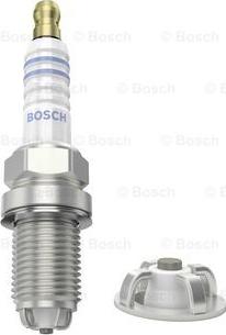 BOSCH 0 242 240 587 - Aizdedzes svece autospares.lv