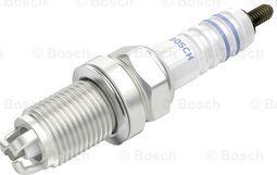 BOSCH 0 242 240 572 - Aizdedzes svece www.autospares.lv