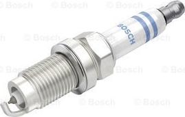 BOSCH 0 242 240 665 - Aizdedzes svece www.autospares.lv