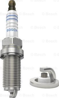 BOSCH 0 242 240 660 - Свеча зажигания www.autospares.lv