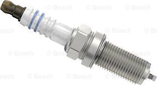 BOSCH 0 242 240 660 - Свеча зажигания www.autospares.lv