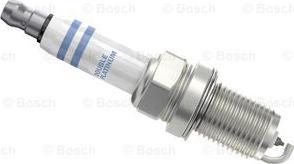 BOSCH 0 242 240 627 - Aizdedzes svece www.autospares.lv