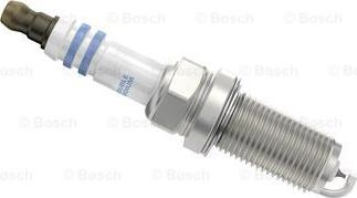 BOSCH 0 242 240 715 - Aizdedzes svece www.autospares.lv