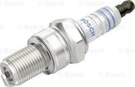 BOSCH 0 242 260 001 - Aizdedzes svece autospares.lv