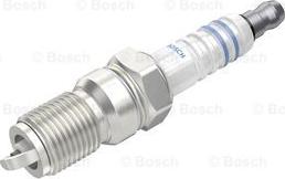 BOSCH 0 242 235 951 - Свеча зажигания www.autospares.lv