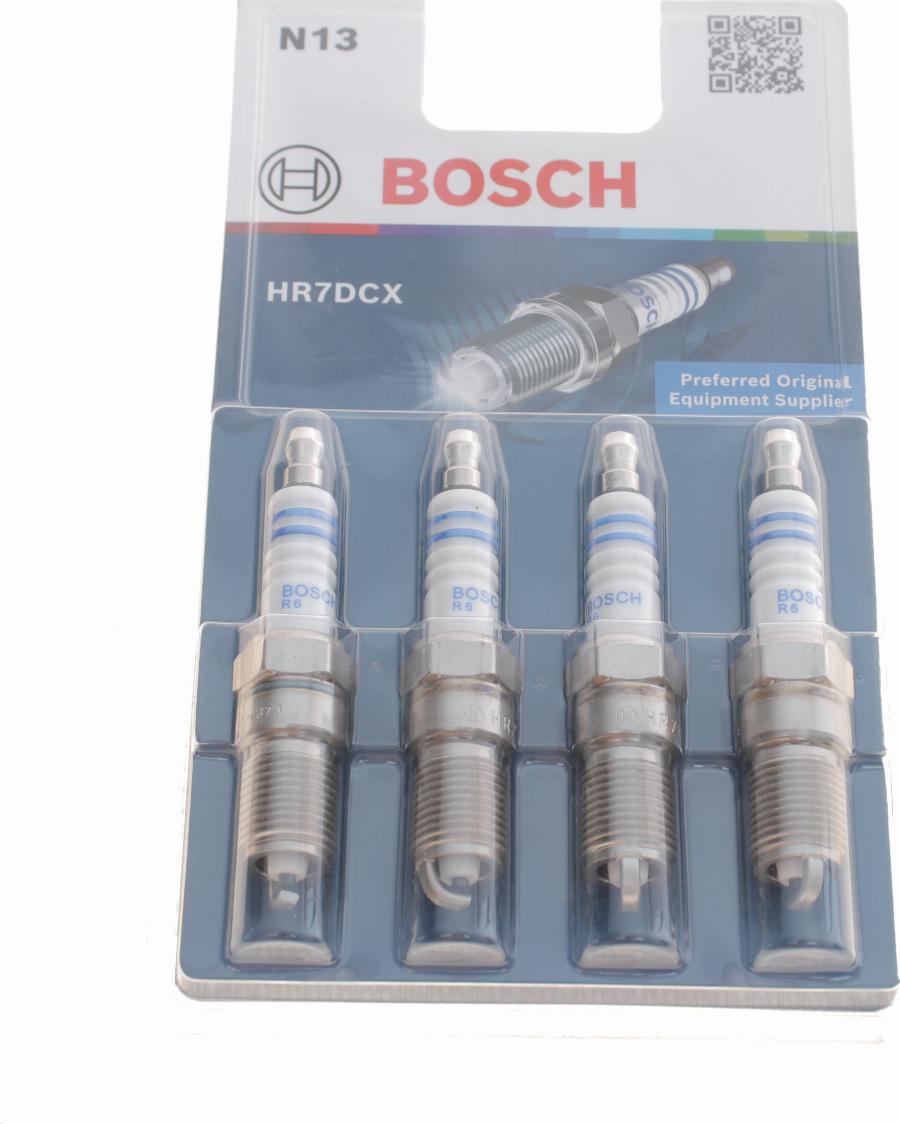 BOSCH 0 242 235 951 - Spark Plug www.autospares.lv