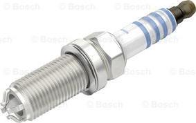 BOSCH 0 242 235 696 - Aizdedzes svece autospares.lv