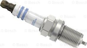 BOSCH 0 242 235 749 - Aizdedzes svece www.autospares.lv