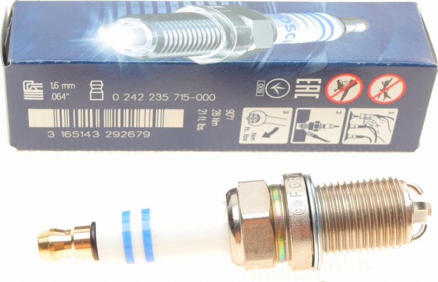 BOSCH 0 242 235 715 - Spark Plug www.autospares.lv