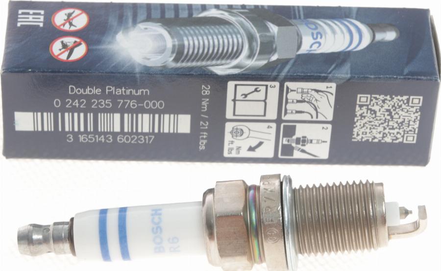 BOSCH 0 242 235 776 - Spark Plug www.autospares.lv