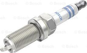 BOSCH 0 242 236 593 - Aizdedzes svece www.autospares.lv