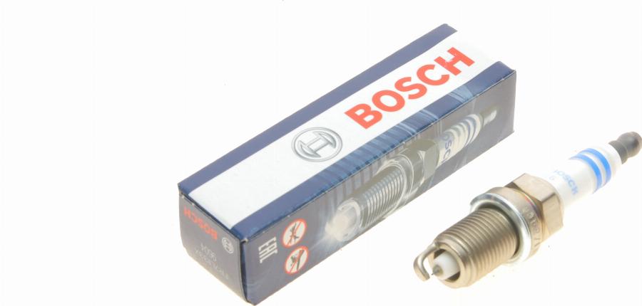 BOSCH 0 242 236 592 - Свеча зажигания www.autospares.lv