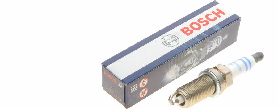 BOSCH 0 242 236 653 - Aizdedzes svece www.autospares.lv