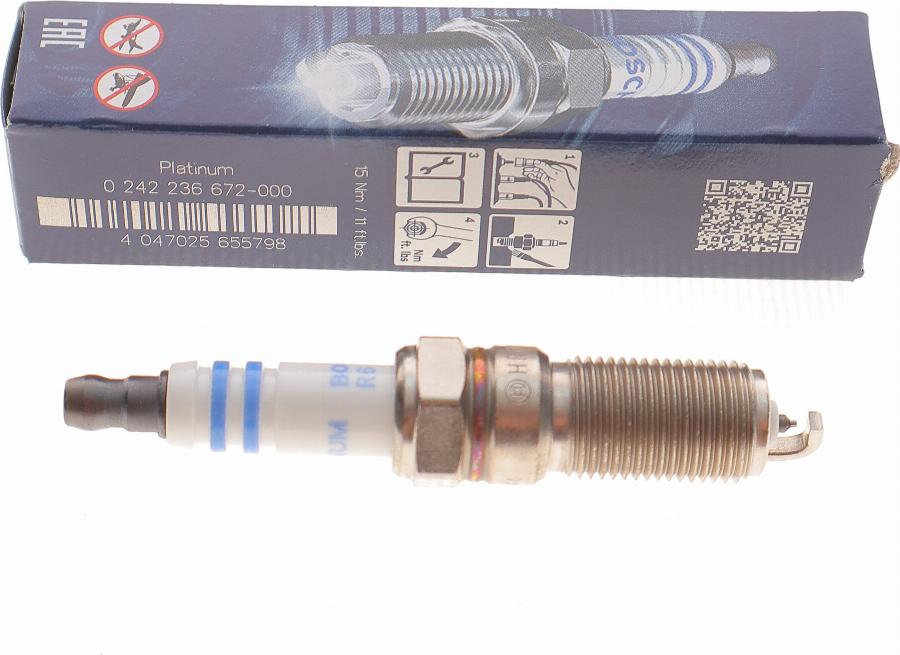 BOSCH 0 242 236 672 - Aizdedzes svece www.autospares.lv