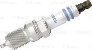 BOSCH 0 242 236 677 - Aizdedzes svece www.autospares.lv