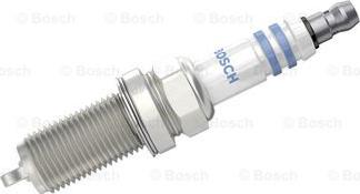 BOSCH 0 242 230 584 - Aizdedzes svece www.autospares.lv