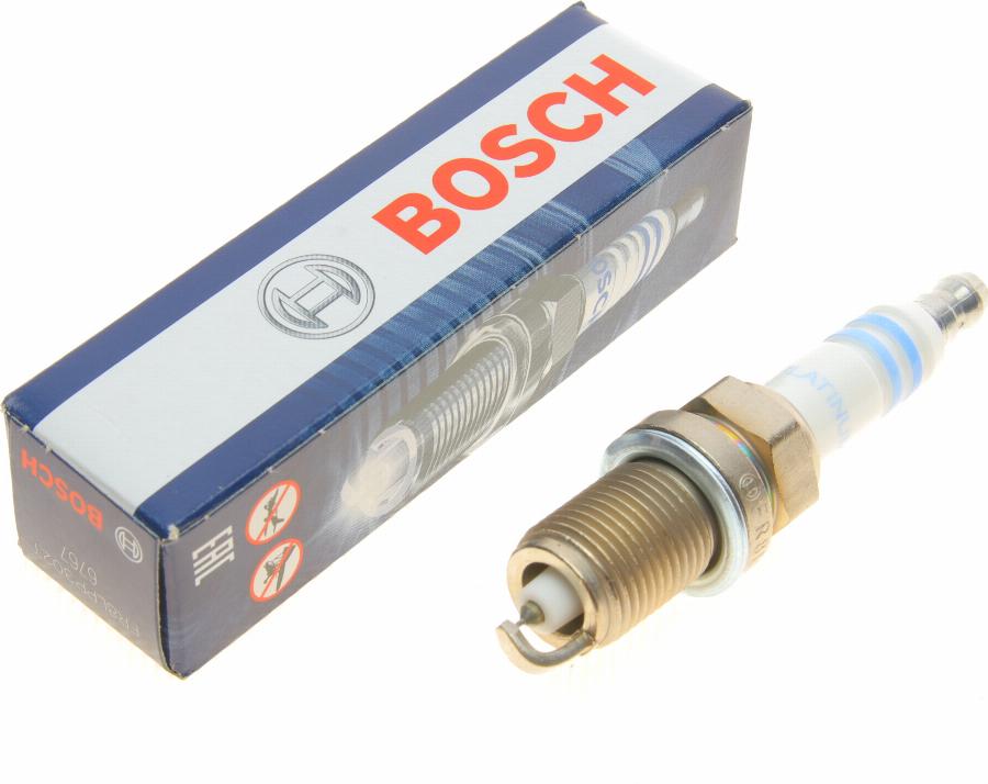 BOSCH 0 242 230 626 - Aizdedzes svece www.autospares.lv