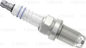 BOSCH 0 242 229 628 - Aizdedzes svece www.autospares.lv