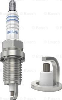 BOSCH 0 242 225 537 - Свеча зажигания www.autospares.lv