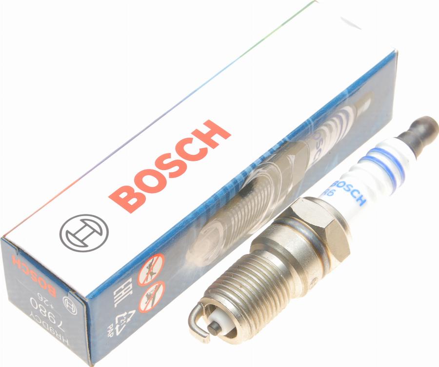 BOSCH 0 242 225 623 - Свеча зажигания www.autospares.lv