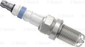 BOSCH 0 242 232 501 - Aizdedzes svece www.autospares.lv