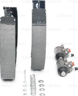 BOSCH 0 204 114 518 - Brake Shoe Set www.autospares.lv