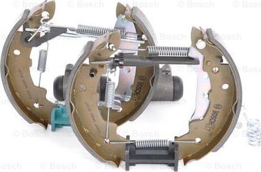 BOSCH 0 204 114 512 - Brake Shoe Set www.autospares.lv