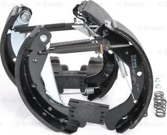 BOSCH 0 204 114 582 - Bremžu loku komplekts www.autospares.lv