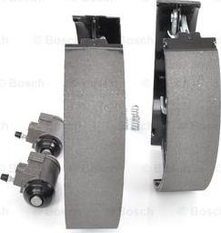 BOSCH 0 204 114 538 - Bremžu loku komplekts www.autospares.lv