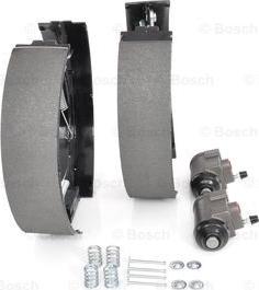 BOSCH 0 204 114 538 - Bremžu loku komplekts www.autospares.lv