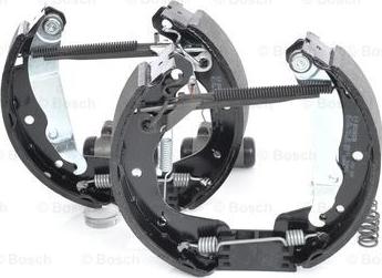 BOSCH 0 204 114 630 - Bremžu loku komplekts www.autospares.lv