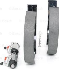 BOSCH 0 204 114 638 - Bremžu loku komplekts www.autospares.lv