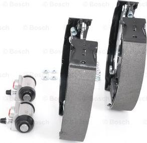 BOSCH 0 204 114 679 - Brake Shoe Set www.autospares.lv