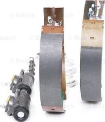 BOSCH 0 204 114 203 - Bremžu loku komplekts www.autospares.lv