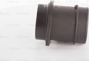 BOSCH 0 281 002 144 - Gaisa masas mērītājs www.autospares.lv