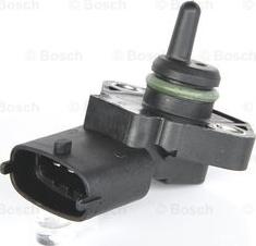 BOSCH 0 281 002 316 - Devējs, Pūtes spiediens www.autospares.lv