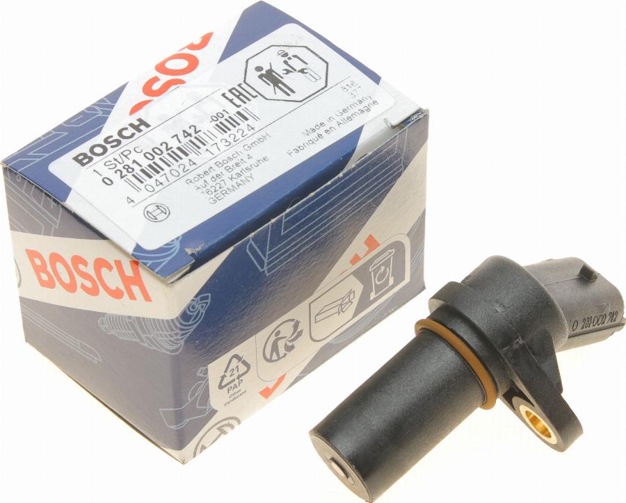 BOSCH 0 281 002 742 - Sensor, crankshaft pulse www.autospares.lv