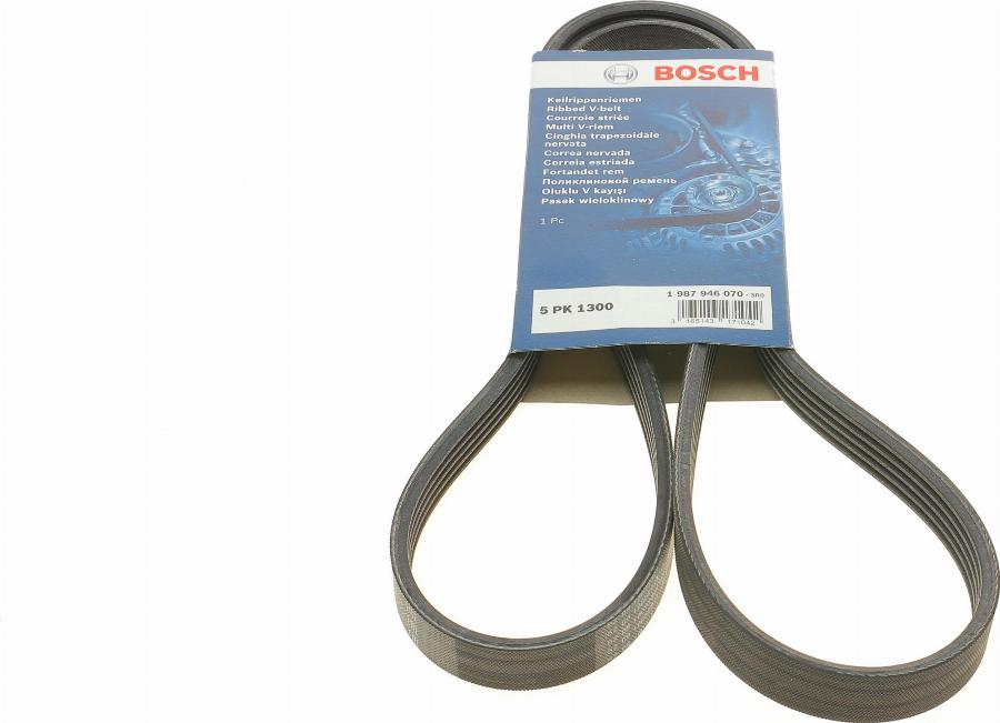 BOSCH 1 987 946 070 - Поликлиновой ремень www.autospares.lv