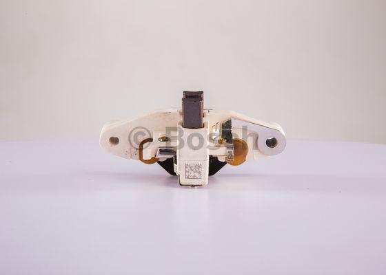 BOSCH 1 197 311 090 - Регулятор напряжения, генератор www.autospares.lv