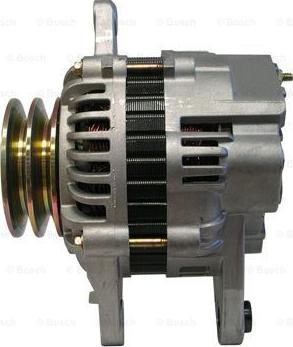 BOSCH F 042 303 011 - Alternator www.autospares.lv