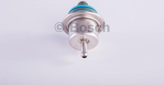 BOSCH F 000 DR0 219 - Degvielas spiediena regulators www.autospares.lv