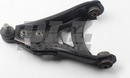 DLZ AM0055L - Рычаг подвески колеса www.autospares.lv