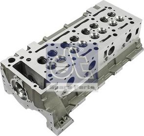 DT Spare Parts 4.66542 - Cilindru galva www.autospares.lv